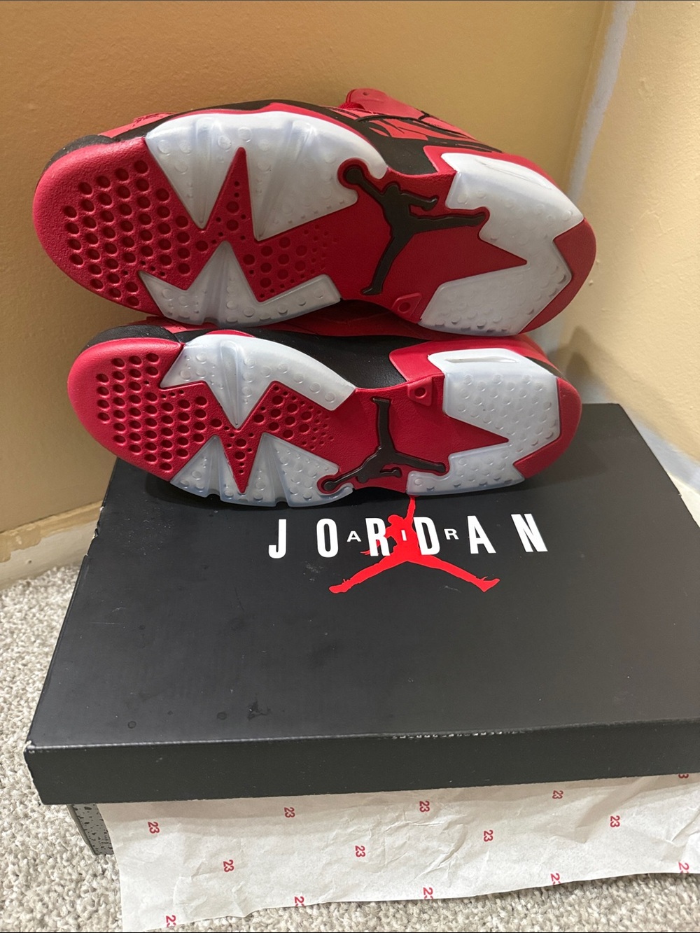 Jordan MVP Retro High Top in Red and Black - Picture 2 of 4